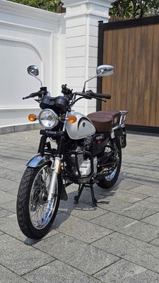 Yamaha YB125SP Trắng 3 vạn