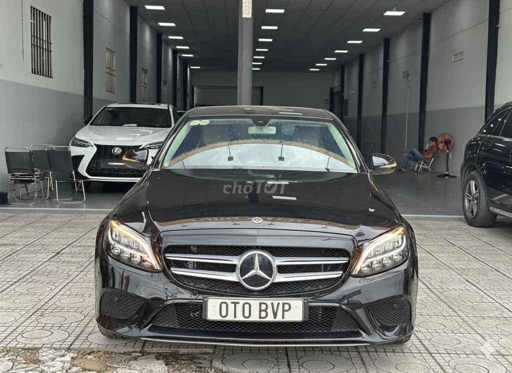 🔴 Mercedes Benz C Class 2018 C200 - 44k km. Mua bán Ô tô tại Thành phố Thủ Đức Tp Hồ Chí Minh được đăng bởi Tuấn carhouse hình 2