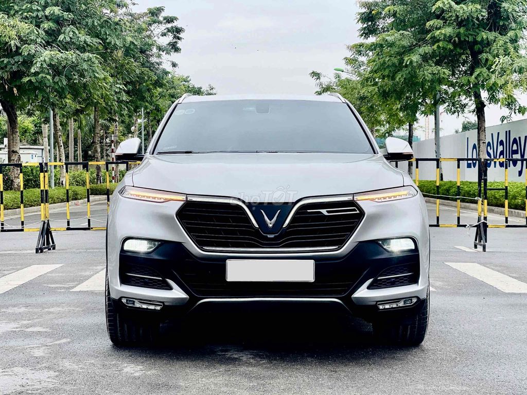 VinFast Lux SA2.0 Premium AWD sx 2019