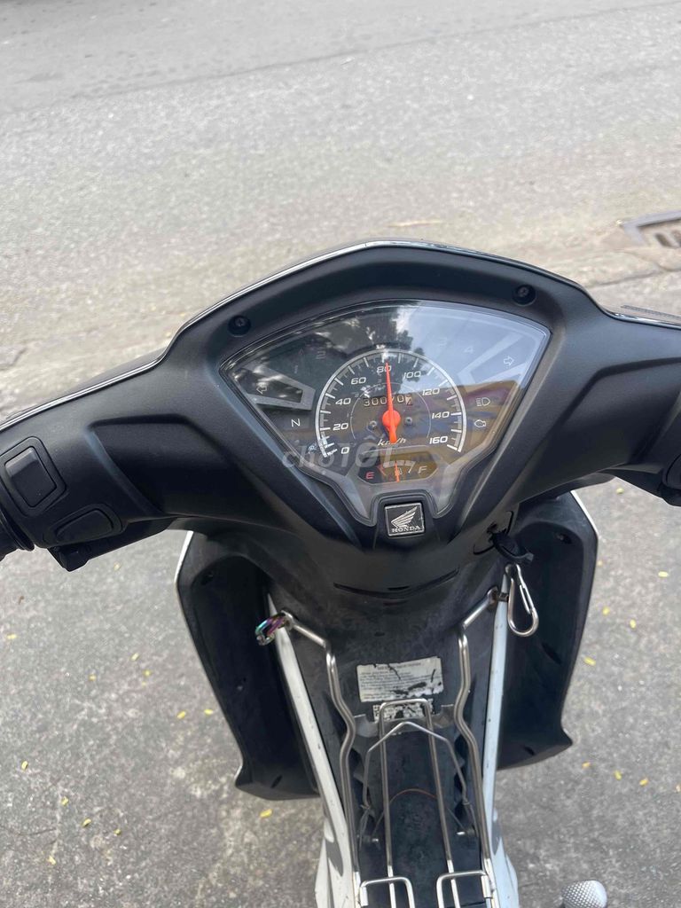 rsx fi máy êm mạnh giấy tờ đầy đủ. Mua bán Xe máy tại Thành phố Dĩ An Bình Dương được đăng bởi kha nguyen  hình 5