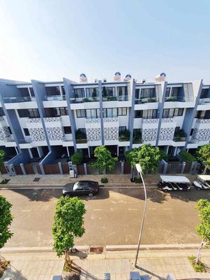 3 căn liền kề dự án Thành Phố Cà Phê giá F0. Mua bán văn phòng, mặt bằng kinh doanh tại Thành phố Buôn Ma Thuột Đắk Lắk được đăng bởi Quynh phạm 