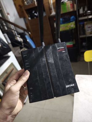 Router Wifi Buffalo đang sử dụng bình thường. Mua bán Phụ kiện (Màn hình, Chuột...) tại Quận 7 Tp Hồ Chí Minh được đăng bởi Sơn