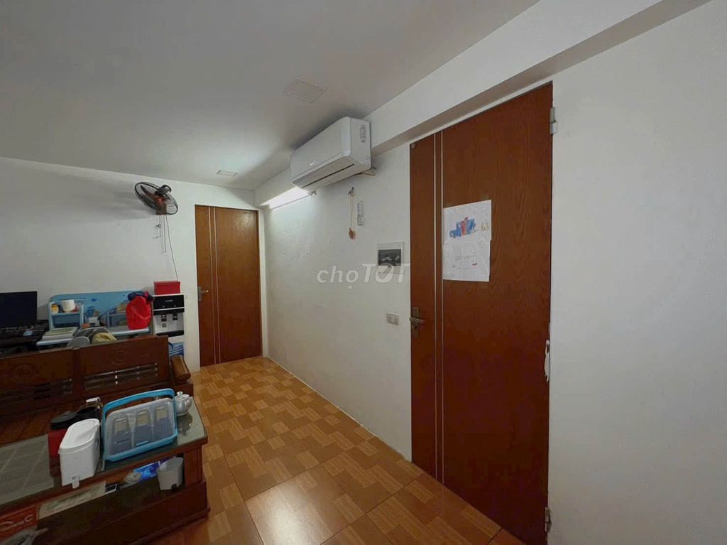 Общежитие Z179 – 65м² – 3 спальни – Более 2 млрд
