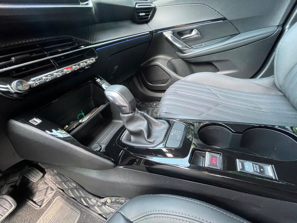 Peugeot 2008 2022 GT Line 1.2 AT - 50000 km. Mua bán Ô tô tại Quận Bắc Từ Liêm Hà Nội được đăng bởi An Phát AUTO hình 16