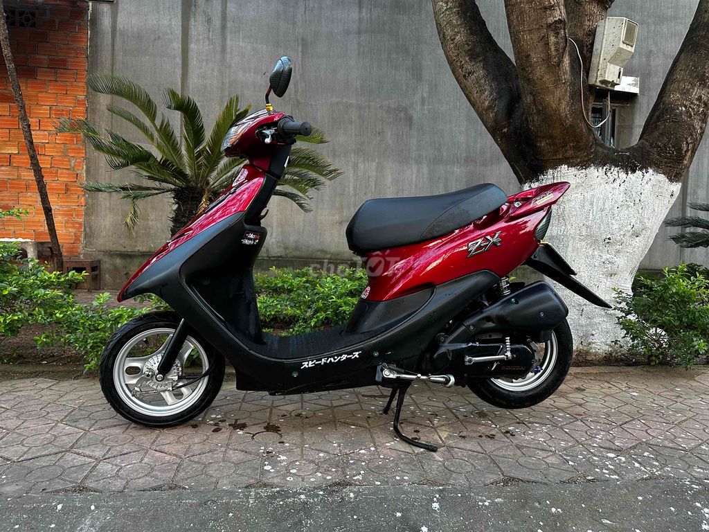 honda tay ga dio zx nội địa nhật giấy tờ đầy đủ. Mua bán Xe máy tại Thành phố Quảng Ngãi Quảng Ngãi được đăng bởi Hien hình 4