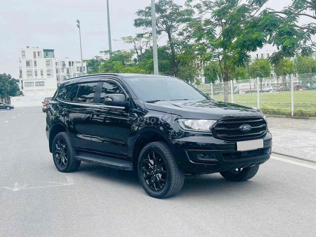 Ford Everest 2019 Titanium 4x4 AT hơn 11 vạn km!. Mua bán Ô tô tại Quận Hoàng Mai Hà Nội được đăng bởi Dương Xuân Trường hình 3