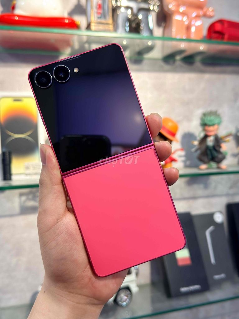 Samsung Galaxy Z Flip7 256GB Coral Red. Mua bán Điện thoại tại Quận 3 Tp Hồ Chí Minh được đăng bởi Nguyễn Văn Tài hình 1