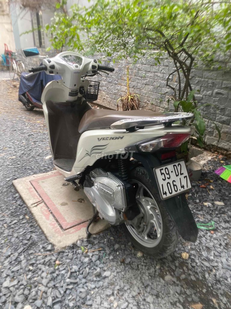 vison ngay chủ mày êm zin chưa bung đầu. Mua bán Xe máy tại Quận 3 Tp Hồ Chí Minh được đăng bởi Phạm thanh Trí  hình 4