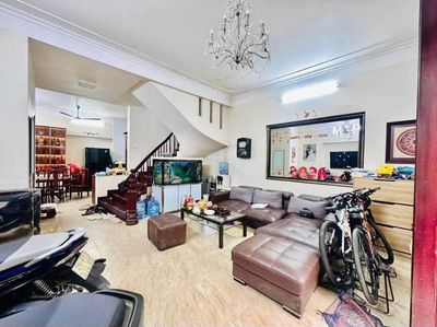 Nhà phố 100 m² · Phố Nhật Chiêu