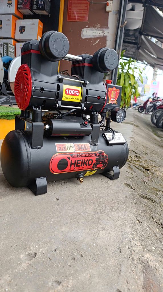 Máy nén khí HeiKo 14L 2.2 HP màu đen mới. Mua bán Đồ chuyên dụng, Giống nuôi trồng tại Thành phố Châu Đốc An Giang được đăng bởi máy móc dân dụng hình 1