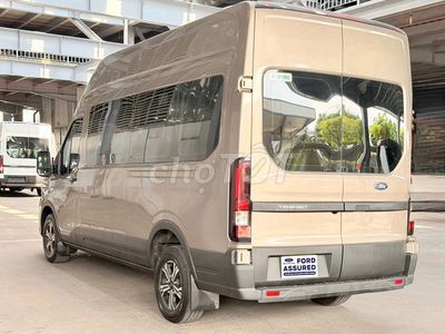 🚘 Высокий потолок Ford Transit Premium 2025 года в белом цвете