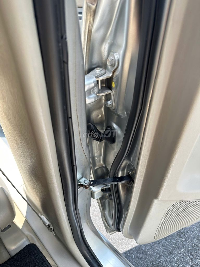 Toyota INNOVA 2.0E cuối 2014 form mới 2015, số tay. Mua bán Ô tô tại Huyện Sóc Sơn Hà Nội được đăng bởi Salon Auto Đào Hằng hình 9