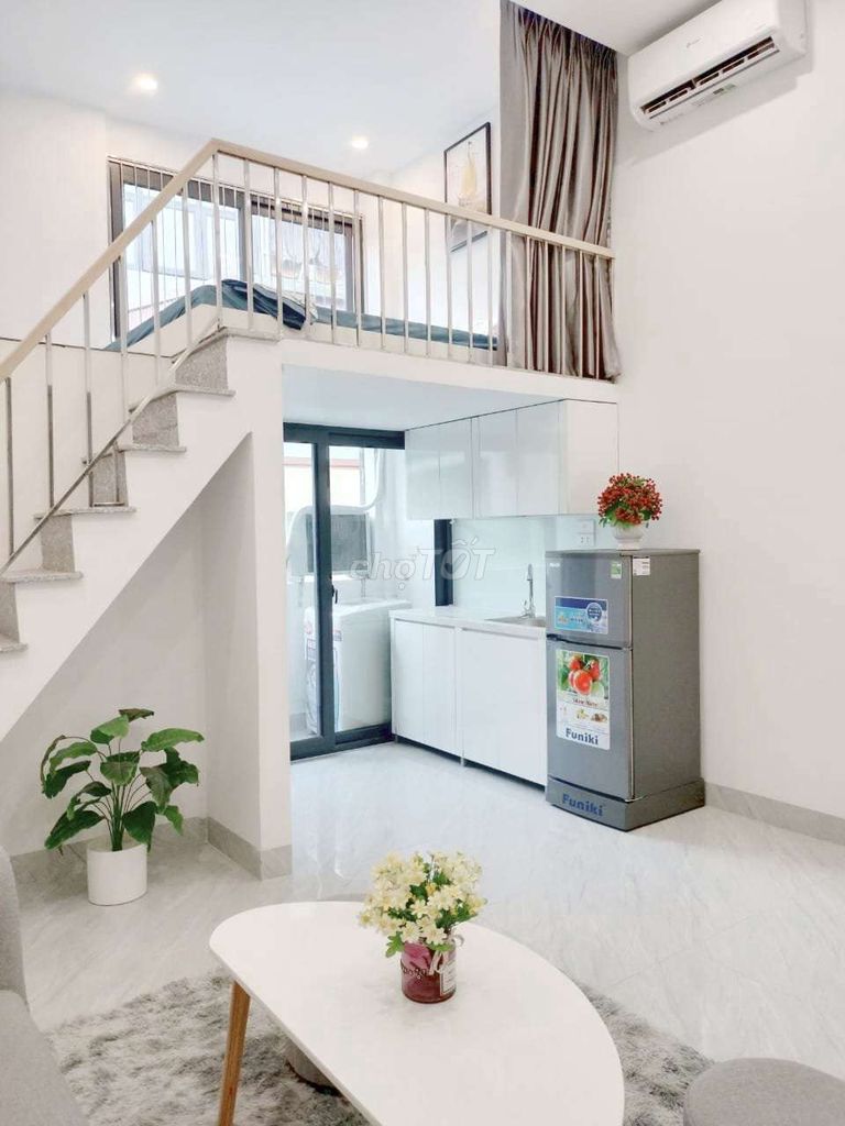 Căn Hộ Duplex Full Nội Thất _ Ban Công Nhỏ _ Gần Ngã Tư Hàng Xanh