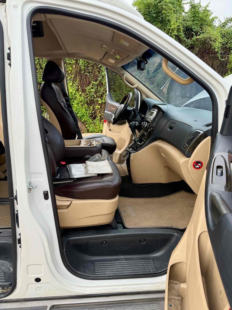 Hyundai Grand Starex 2015 Limousine 2.4 AT. Mua bán Ô tô tại Quận Gò Vấp Tp Hồ Chí Minh được đăng bởi Bình An Ôtô  hình 10