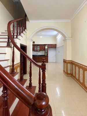 Townhouse 55 m² · 5 bed · Đường Khu B Đại Học Mỏ