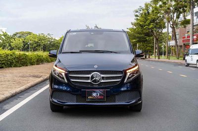 Mercedes V250 Luxury 2021 Xanh cavansite siêu đẹp