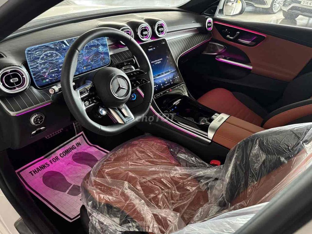 Mercedes Benz C Class C300 V2 AMG 2025 siêu lướt. Mua bán Ô tô tại Quận Bình Thạnh Tp Hồ Chí Minh được đăng bởi Hùng Mercedes Haxaco Hàng Xanh hình 6