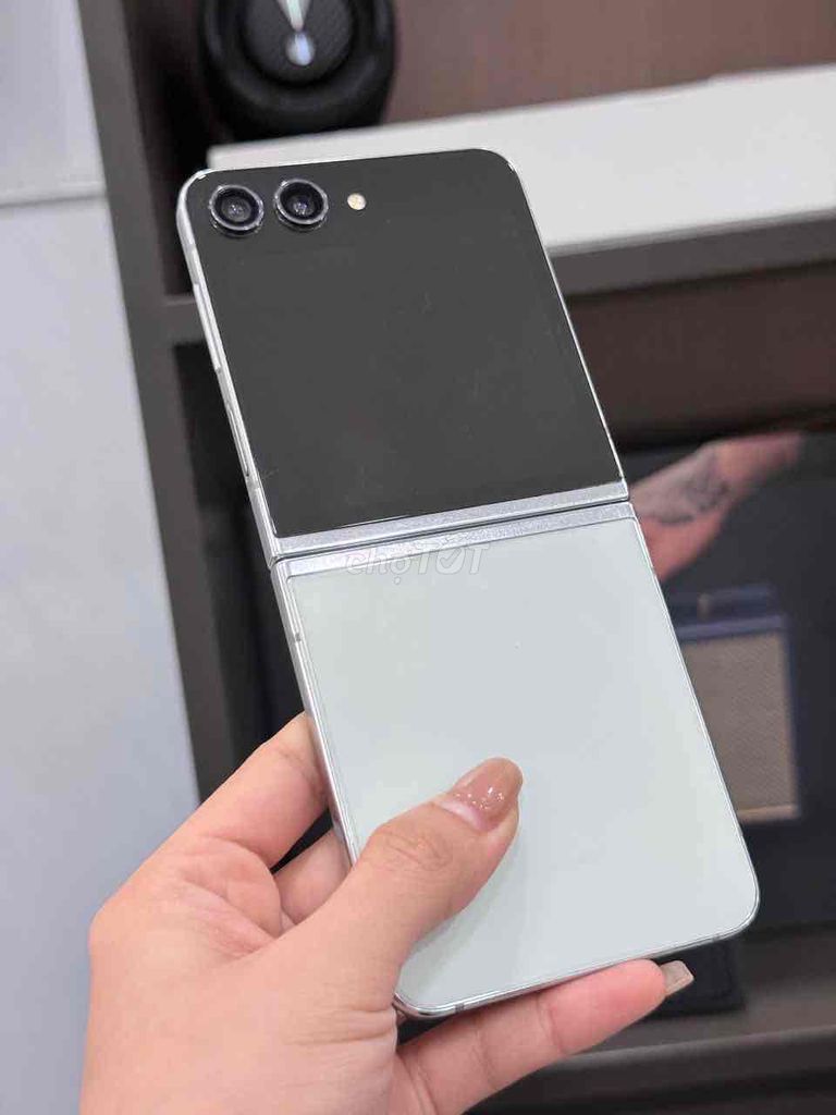 Samsung Z Flip 5 256GB Xanh Mint. Mua bán Điện thoại tại Quận 5 Tp Hồ Chí Minh được đăng bởi Phan Thế Phong  hình 1