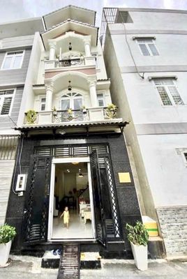 Nhà phố 70 m² · 3 PN · Đường Quốc lộ 13