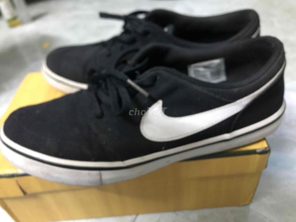 giày sneaker Nike SB portmore solar