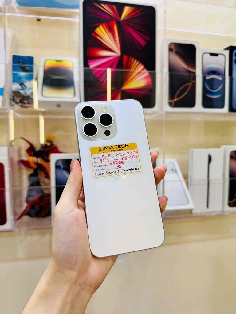 iPhone 15 Pro Max VN/A 256GB Bạc 99%. Mua bán Điện thoại tại Quận Ba Đình Hà Nội được đăng bởi Huy Trần hình 1