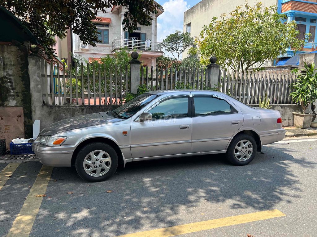 Toyota Camry 2000 Grande 3.0 - 3000 km. Mua bán Ô tô tại Quận Thanh Xuân Hà Nội được đăng bởi Luan Nd hình 2