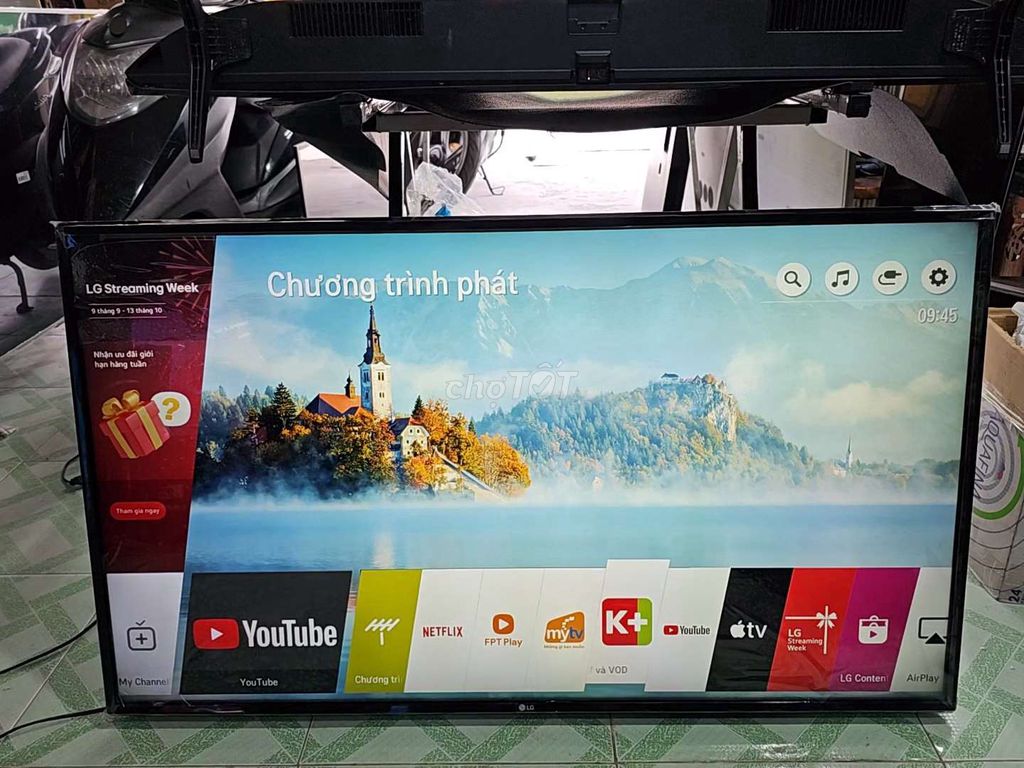 Smart Tivi LG 4K 49 inch - 49UK6340. Nét Đẹp 98%