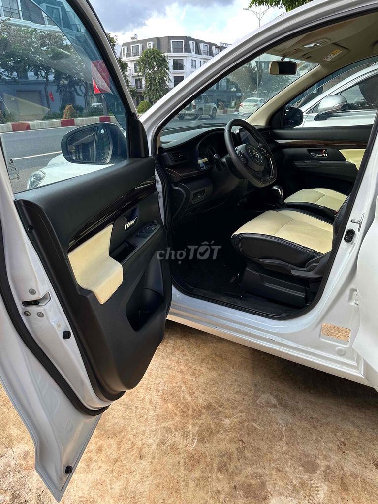 Suzuki Ertiga 2019 GLX 4AT. Mua bán Ô tô tại Thành phố Buôn Ma Thuột Đắk Lắk được đăng bởi Trương Thanh hình 3