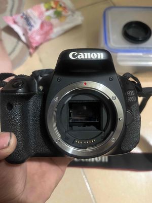 Canon EOS 600d kèm lens kit 18 55