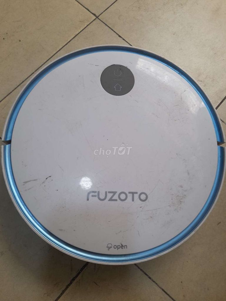 Robot fuzoto