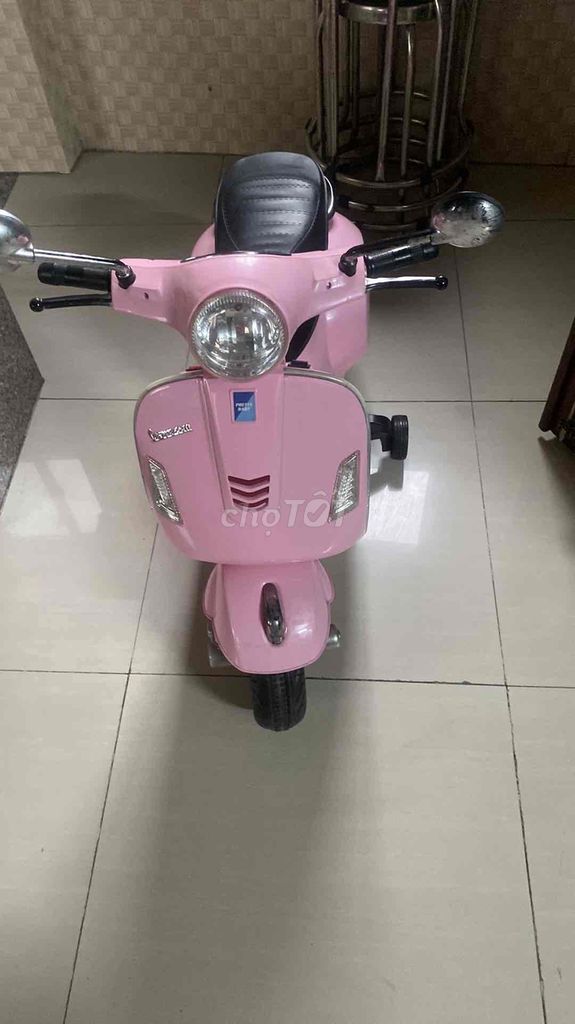 Xe đồ chơi hư bình