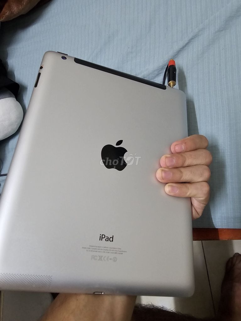 Máy tính bảng Apple iPad Bạc Đã sử dụng. Mua bán Máy tính bảng tại Quận Bắc Từ Liêm Hà Nội được đăng bởi Khiem Luu hình 1