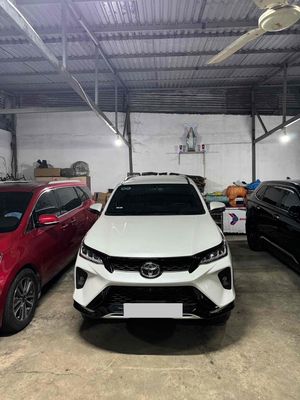 Toyota Fortuner Legender siêu lướt t9/24 - 870 km