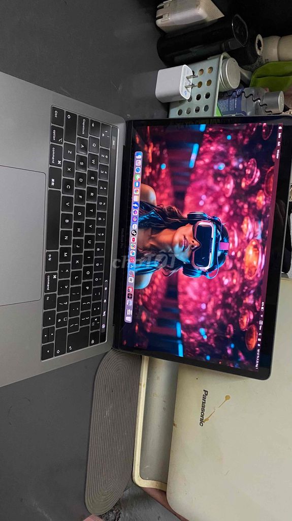 Apple MacBook Pro 2019 i7 13 inch 16GB/256GB. Mua bán Laptop tại Quận Bắc Từ Liêm Hà Nội được đăng bởi Lương Minh Hoàng hình 1