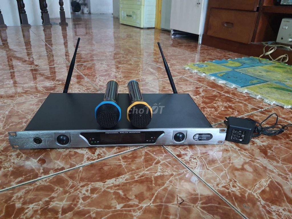 Bộ micro không dây Sennheiser EM3732. Mua bán Tivi, Âm thanh tại Quận Thanh Xuân Hà Nội được đăng bởi Hong Thang hình 1