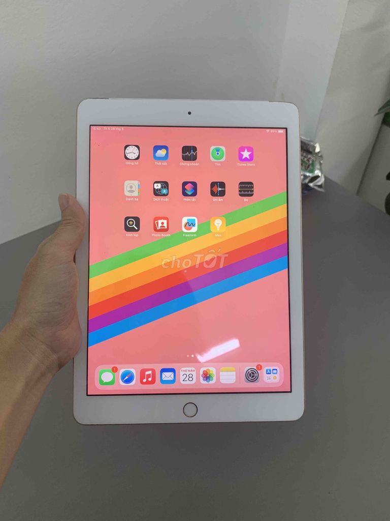 iPad Gen 5 32GB Gold dùng tốt. Mua bán Máy tính bảng tại Quận Cầu Giấy Hà Nội được đăng bởi An Nhiên hình 1