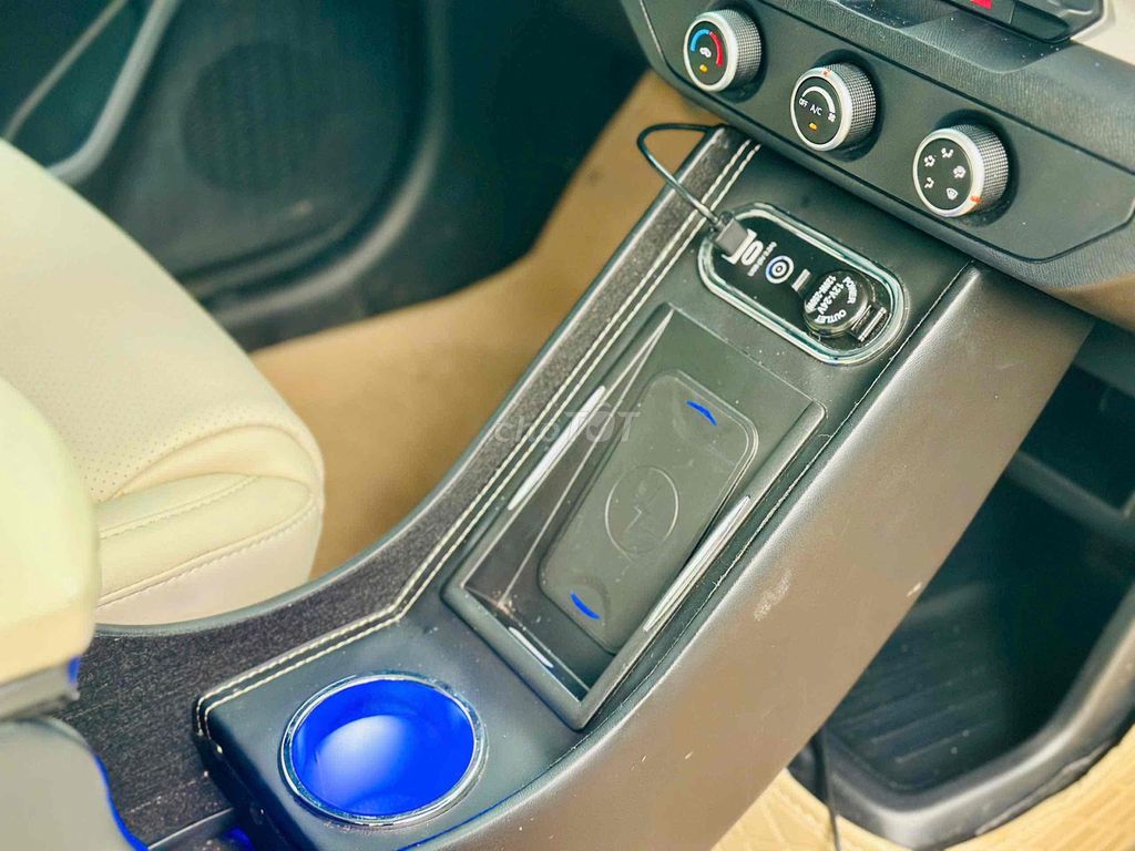 VinFast VF3 2024 Thuê pin - 23000 km. Mua bán Ô tô tại Quận Thanh Xuân Hà Nội được đăng bởi Cao Văn Hùng hình 13