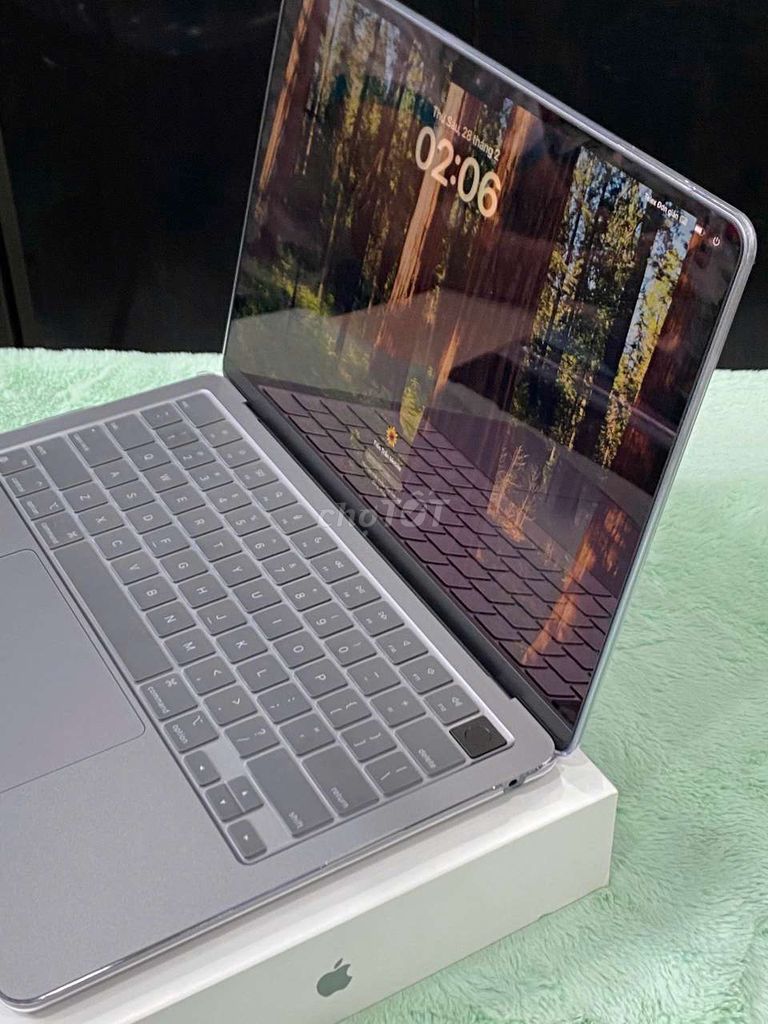 MacBook air m3 16/256Gb 13ind Xám Fullbox sạc 3 l