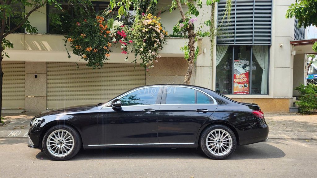 E200 Exclusive Sx 2021 - 19000miles full ls hãng. Mua bán Ô tô tại Quận 7 Tp Hồ Chí Minh được đăng bởi tuấn anh hình 3