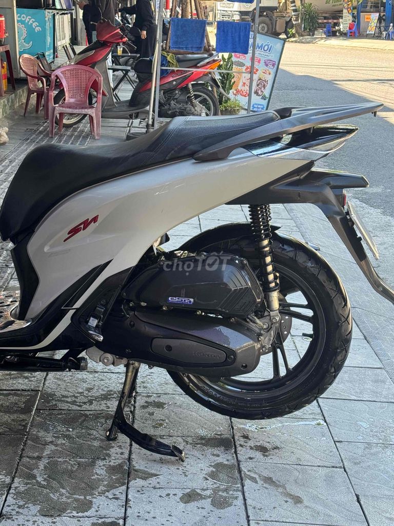 Honda SH 150 ABS Серый скутер