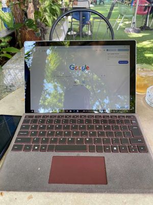 Microsoft Surface Pro 5 i5 8GB Xám