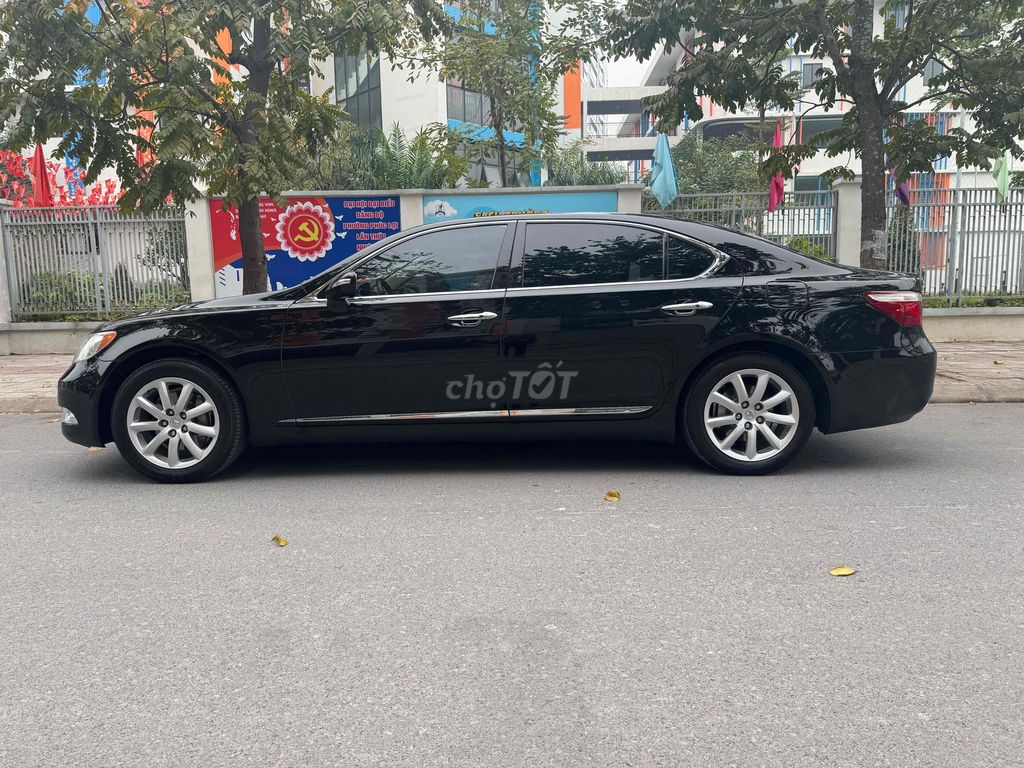 Lexus LS460L 2008 Bản dài L Đen. Mua bán Ô tô tại Quận Long Biên Hà Nội được đăng bởi Long hình 8