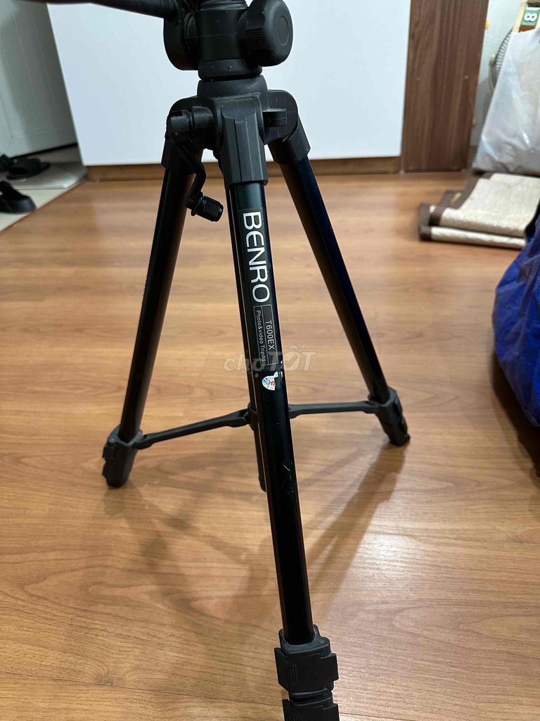 Chân máy ảnh Benro T600Ex Đen. Mua bán Phụ kiện (Màn hình, Chuột...) tại Quận Hà Đông Hà Nội được đăng bởi Quang hình 1