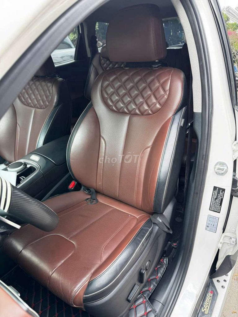 Hyunhdai Santafe 2021 xăng 5 vạn chuẩn. Mua bán Ô tô tại Thành phố Buôn Ma Thuột Đắk Lắk được đăng bởi Mr Nhật hình 5