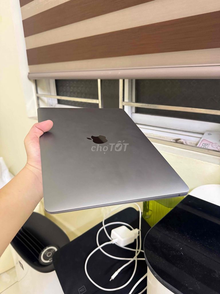 Apple MacBook Air M1 Xám macOS Monterey Like New. Mua bán Laptop tại Thành phố Bắc Ninh Bắc Ninh được đăng bởi Quang Minh hình 1