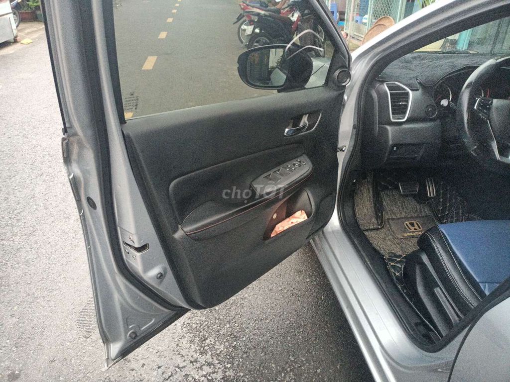 2021 1.5 RS - 94000 km. Mua bán Ô tô tại Quận Thốt Nốt Cần Thơ được đăng bởi Tấn Phát hình 6