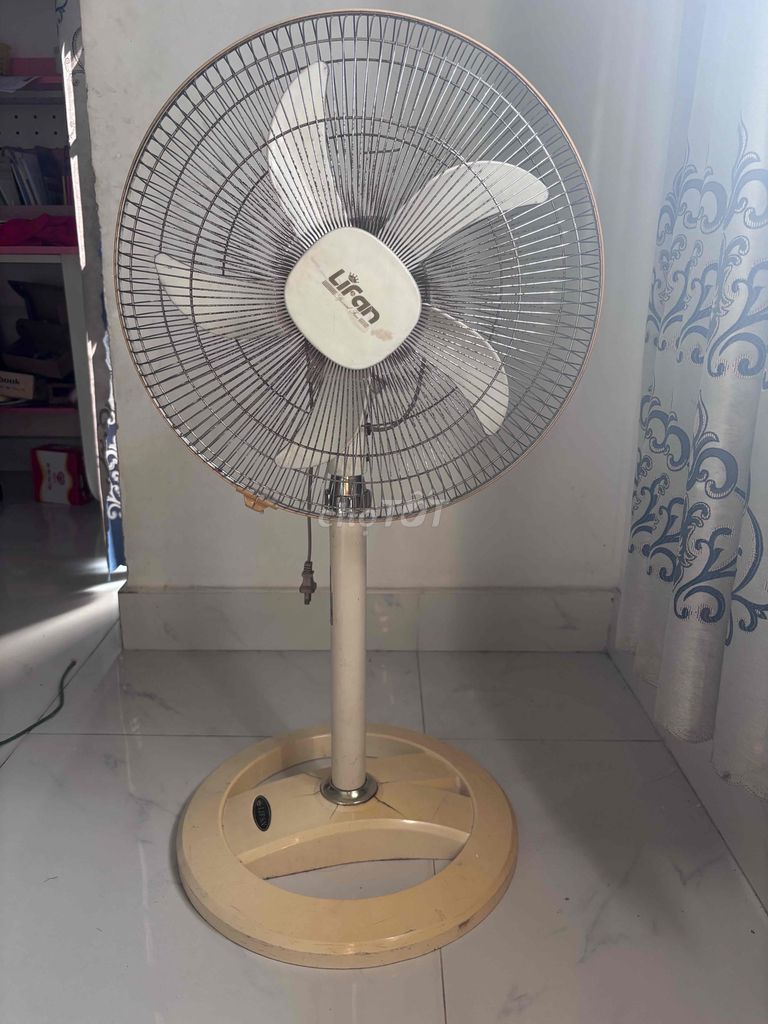 Quạt máy Lifan lồng inox