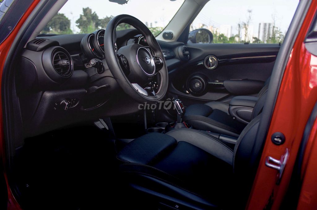 Mini Cooper S 5door model 2018 - Xe Siêu Lướt. Mua bán Ô tô tại Quận Tân Phú Tp Hồ Chí Minh được đăng bởi FatCar Auto hình 8