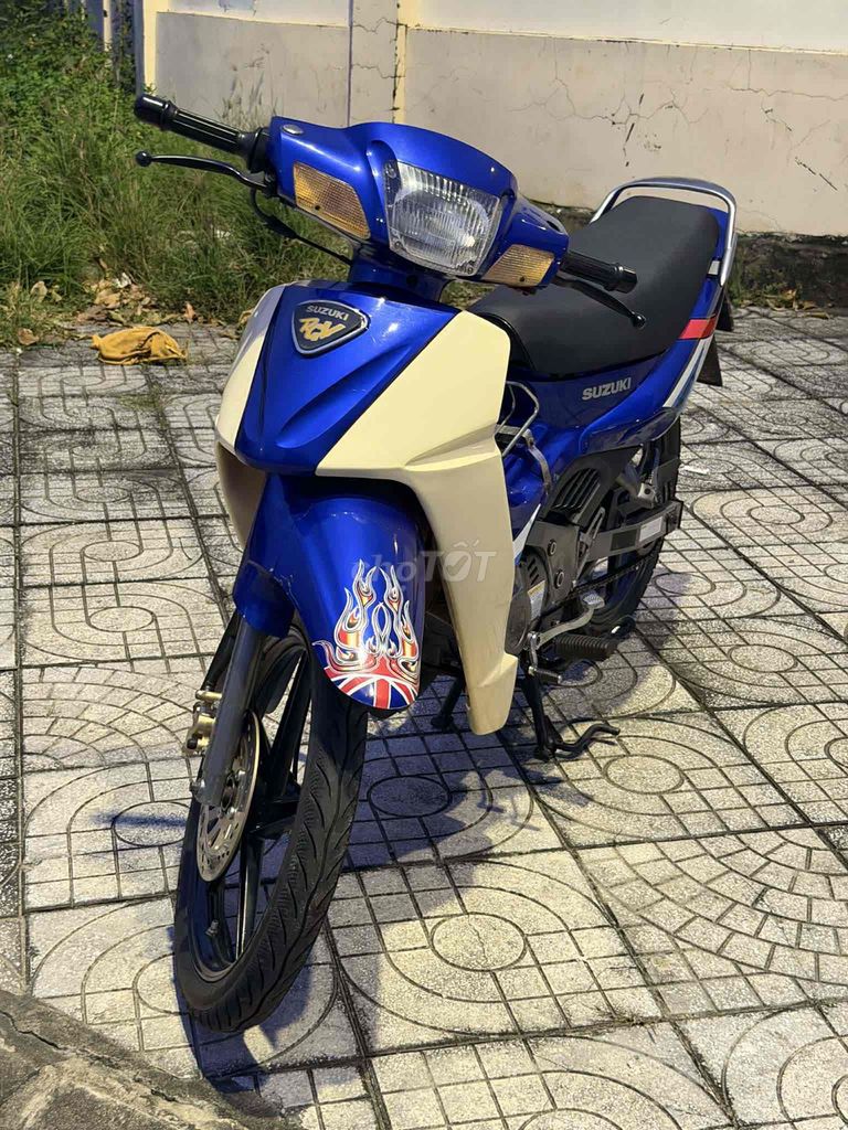 Suzuki Xipo RGV 120 2002 Xanh Trắng Full loại zin. Mua bán Xe máy tại Quận 6 Tp Hồ Chí Minh được đăng bởi Hien hình 5