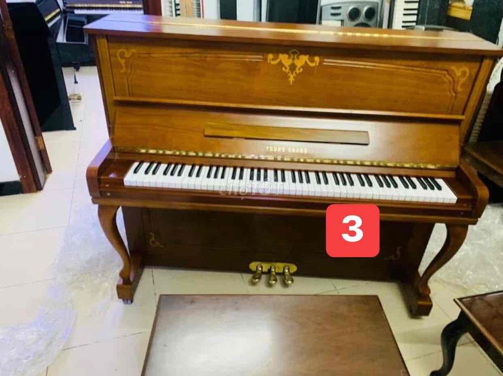 piano cơ young chang u121